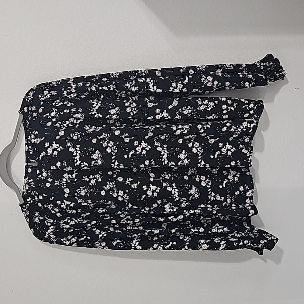 a.n.a Blouse with smocking